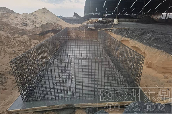 內(nèi)蒙古伊旗煤泥烘干機基礎(chǔ)建設(shè)施工現(xiàn)場 內(nèi)蒙古伊旗煤泥烘干機基礎(chǔ)建設(shè)施工現(xiàn)場