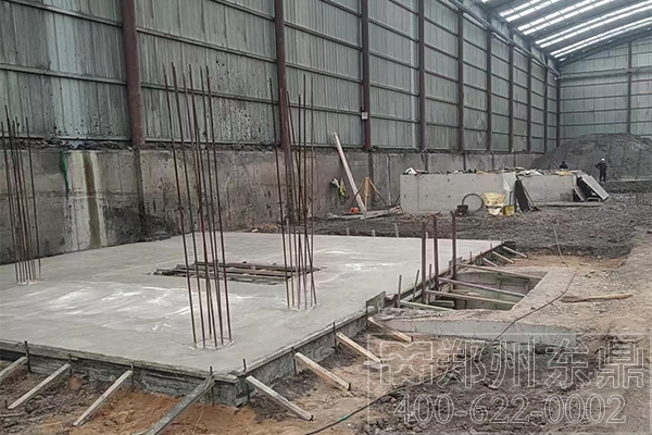 陜西咸陽煤泥烘干機項目基礎(chǔ)建設(shè)實拍現(xiàn)場 陜西咸陽煤泥烘干機項目基礎(chǔ)建設(shè)實拍現(xiàn)場